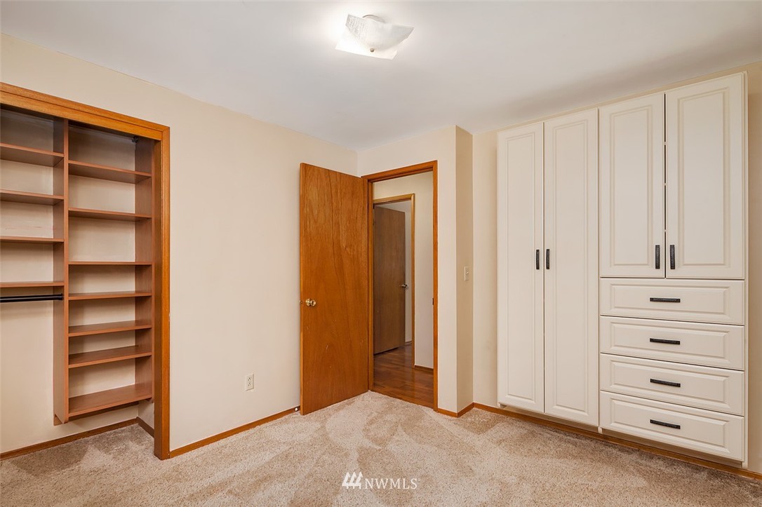 12416 169th Avenue Southeast Renton, WA 98059 - Photo 12 of 19 Gallery Image 12
