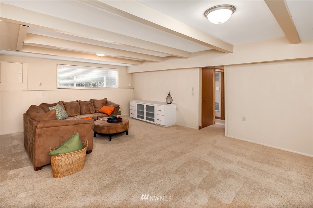 12416 169th Avenue Southeast Renton, WA 98059 - Photo 13 of 19 Gallery Image 13