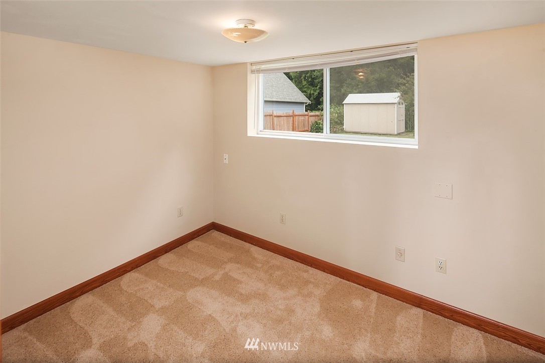 12416 169th Avenue Southeast Renton, WA 98059 - Photo 15 of 19 Gallery Image 15