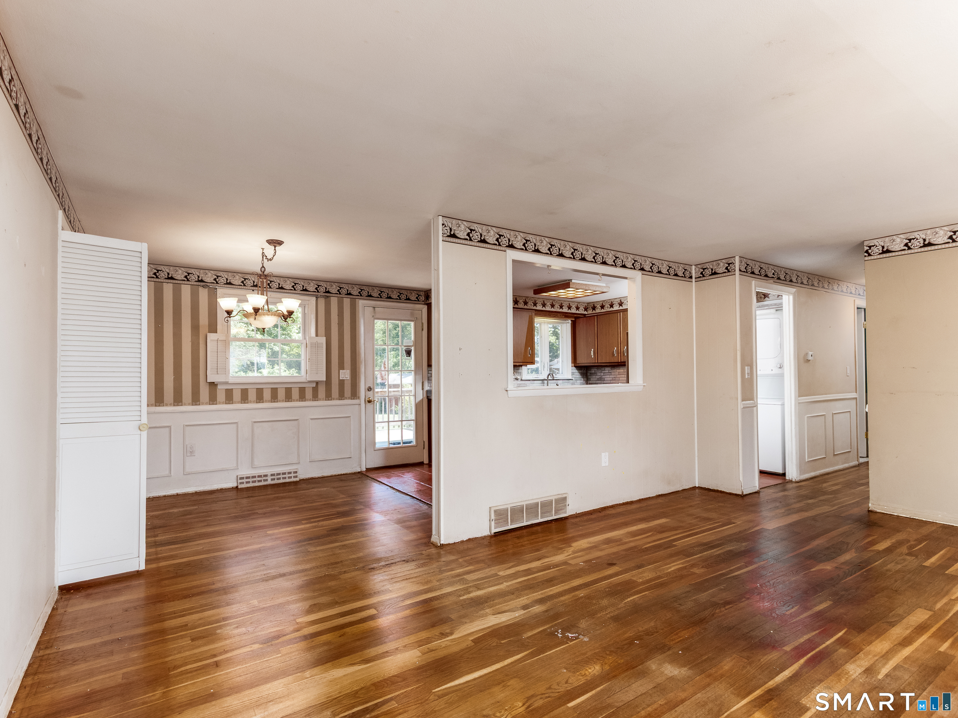176 Clintonville Road North Haven, CT 06473 - Photo 10 of 38