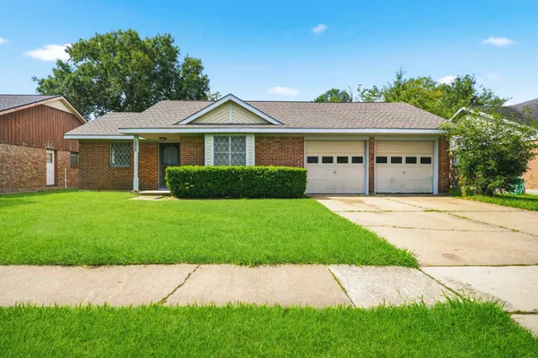 $209,500 | 2202 Cherry Brook Lane, Pasadena, TX 77502
