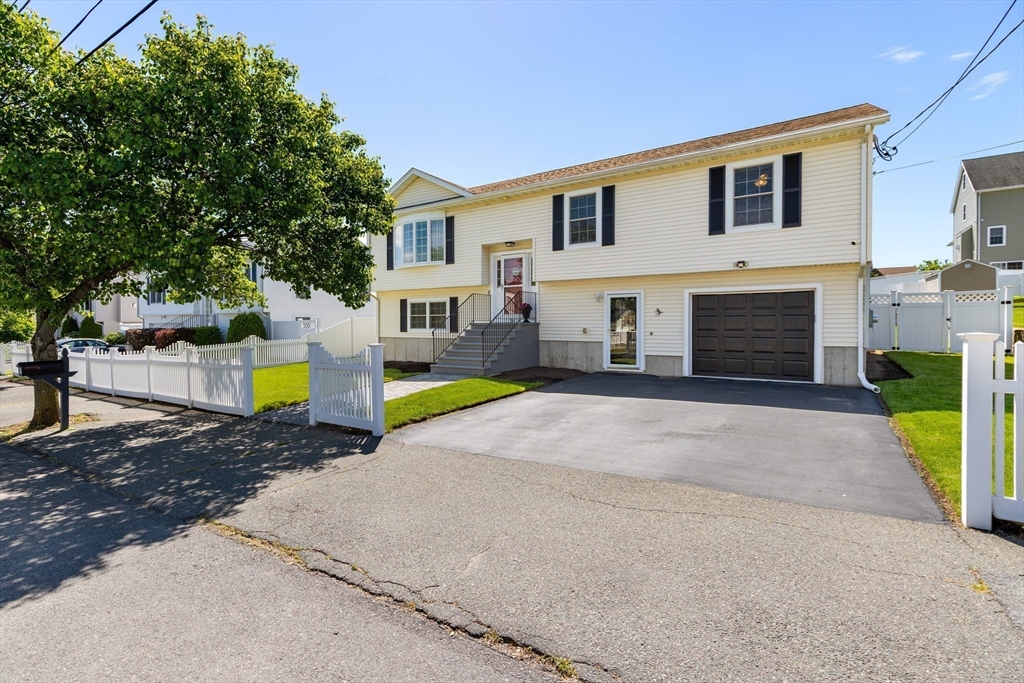 34 Moffett Road Lynn, MA 01905 - Photo 4 of 36