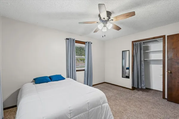 $294,900 | 1001 West Dianne Lane, Mahomet, IL 61853