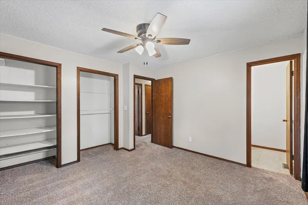 $294,900 | 1001 West Dianne Lane, Mahomet, IL 61853