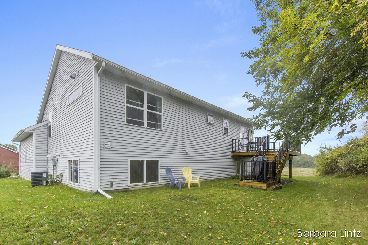 407 Seneca Ridge Drive Middleville, MI 49333 - Photo 23 of 26 img_1019