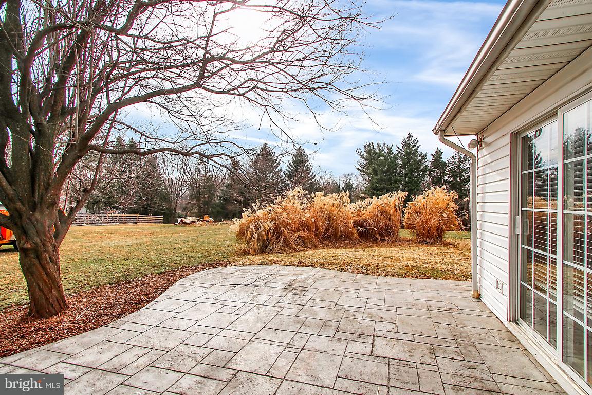 509 River Road Delta, PA 17314 - Photo 25 of 26 Patio