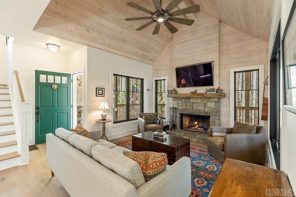 240 Henry Wright Road Highlands, NC 28741 - Photo 18 of 46 Gallery Image 18