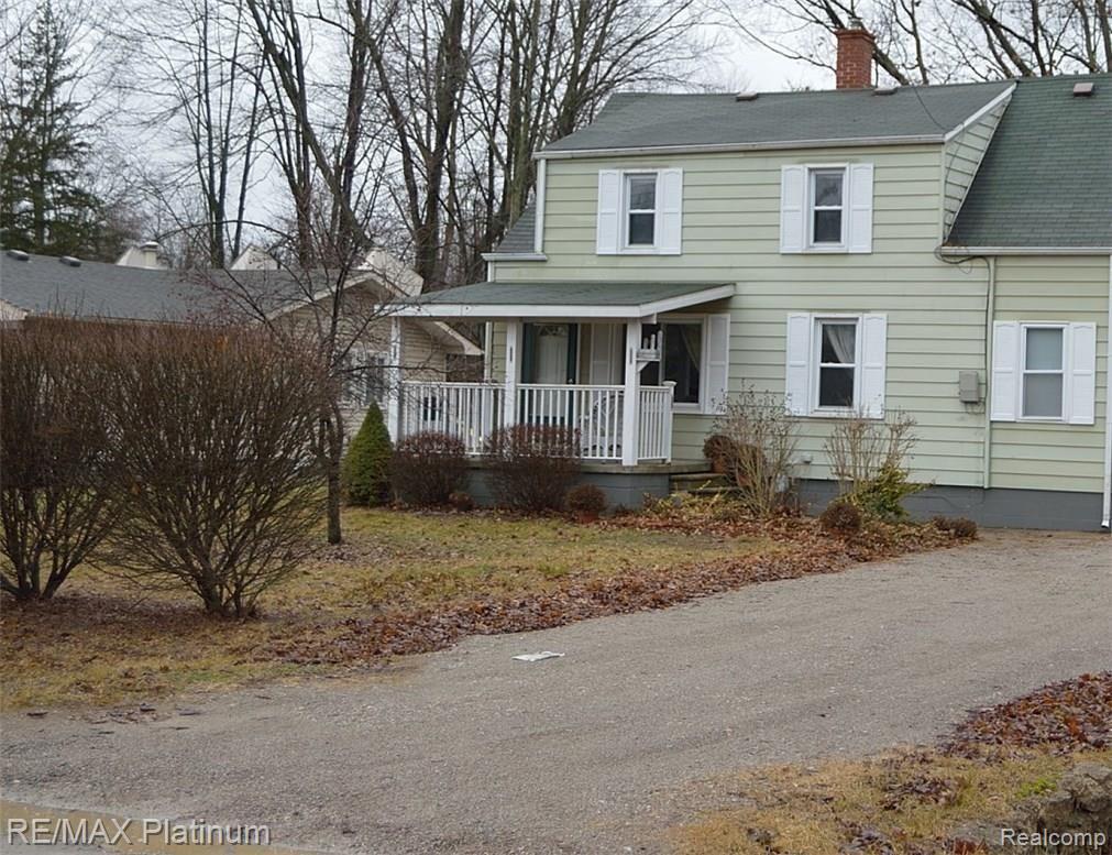 13746 Lenmoore Road Belleville, MI 48111 - Photo 3 of 56 DSC_0192.JPG