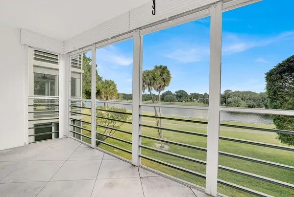 $2,500 | 804 Cypress Boulevard, Unit 301, Pompano Beach, FL 33069