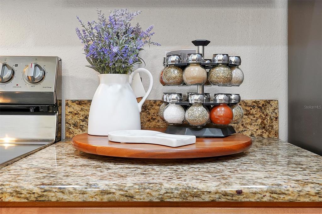 8966 California Palm Road Kissimmee, FL 34747 - Photo 11 of 85