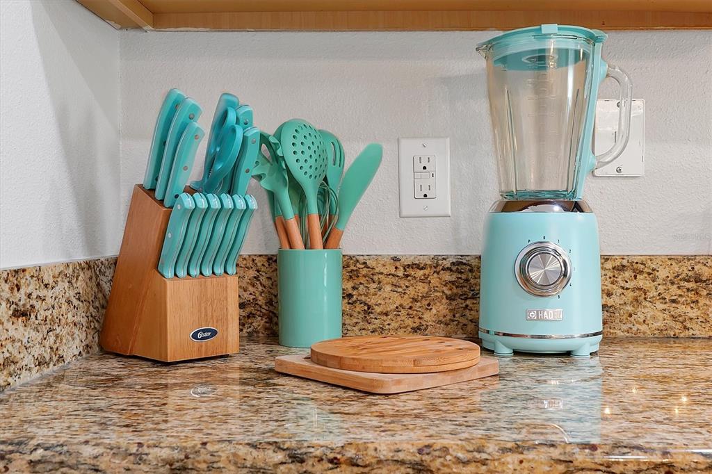 8966 California Palm Road Kissimmee, FL 34747 - Photo 13 of 85