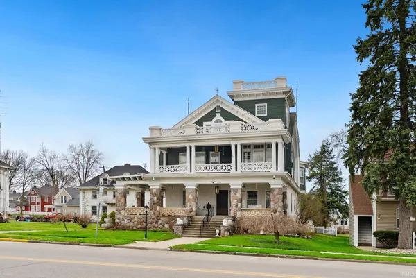 $314,900 | 206 South Main Street, Ligonier, IN 46767