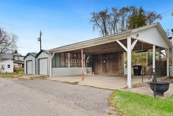 $314,900 | 206 South Main Street, Ligonier, IN 46767