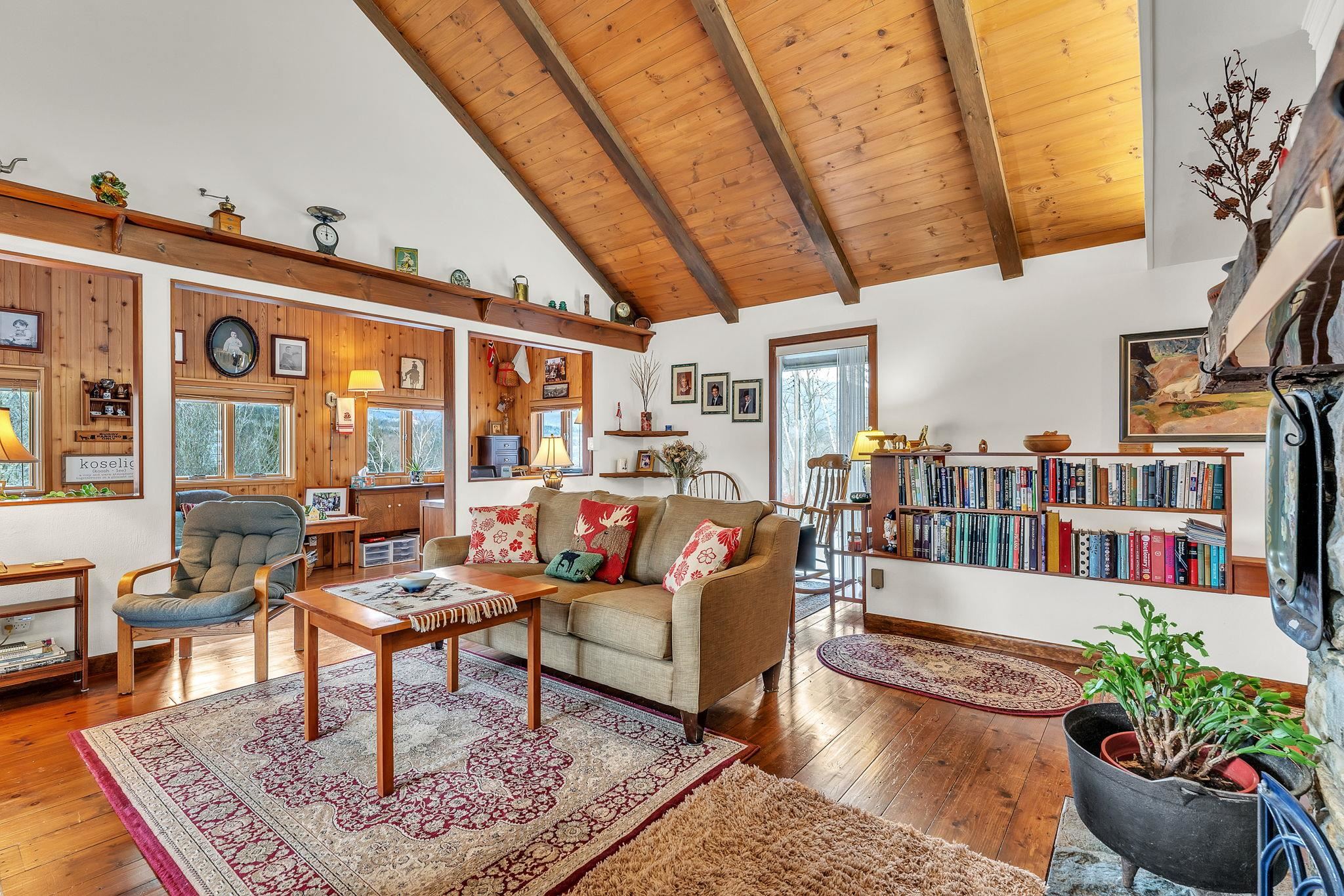 352 Bragg Hill Road Fayston, VT 05673 - Photo 18 of 59