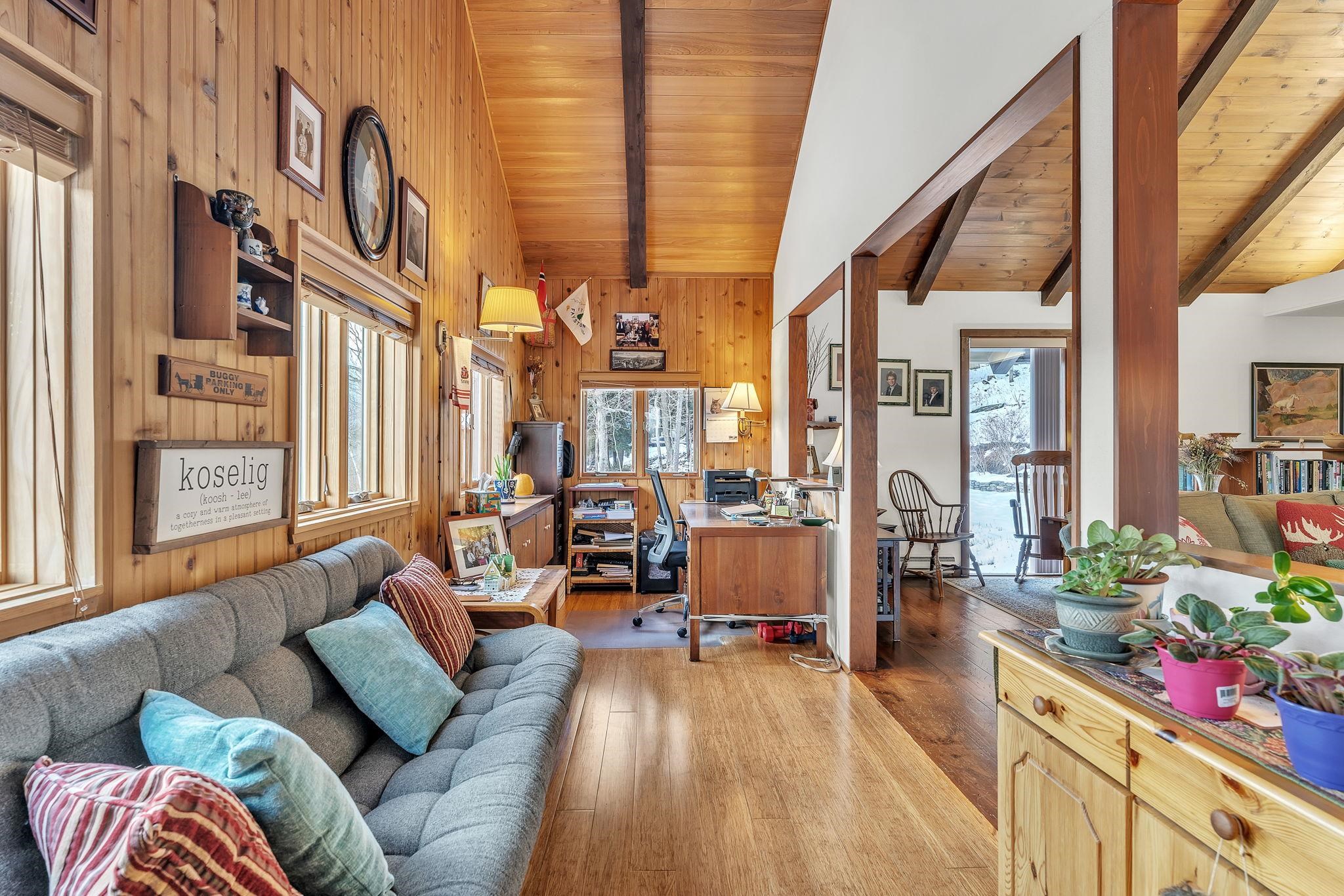 352 Bragg Hill Road Fayston, VT 05673 - Photo 22 of 59