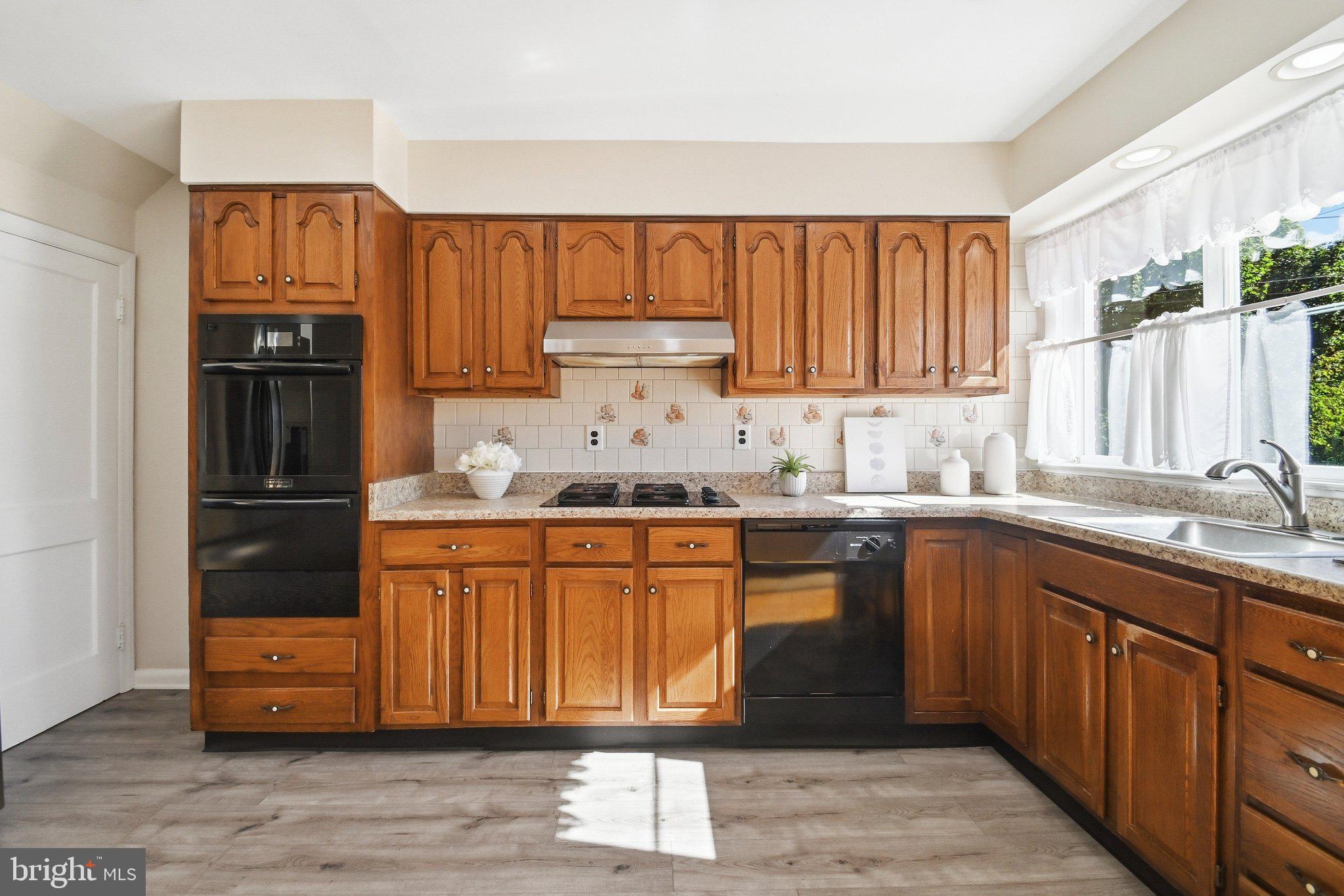 747 Old Riverside Road Baltimore, MD 21225 - Photo 9 of 26 Open Concept Kitchen