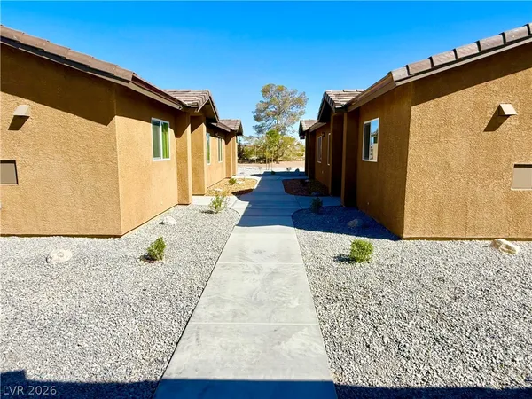 $1,250 | 2560 East Ambush Street, Unit 2, Pahrump, NV 89048