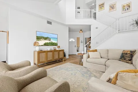 $1,015,000 | 1575 Golfcrest Place, Vista, CA 92081