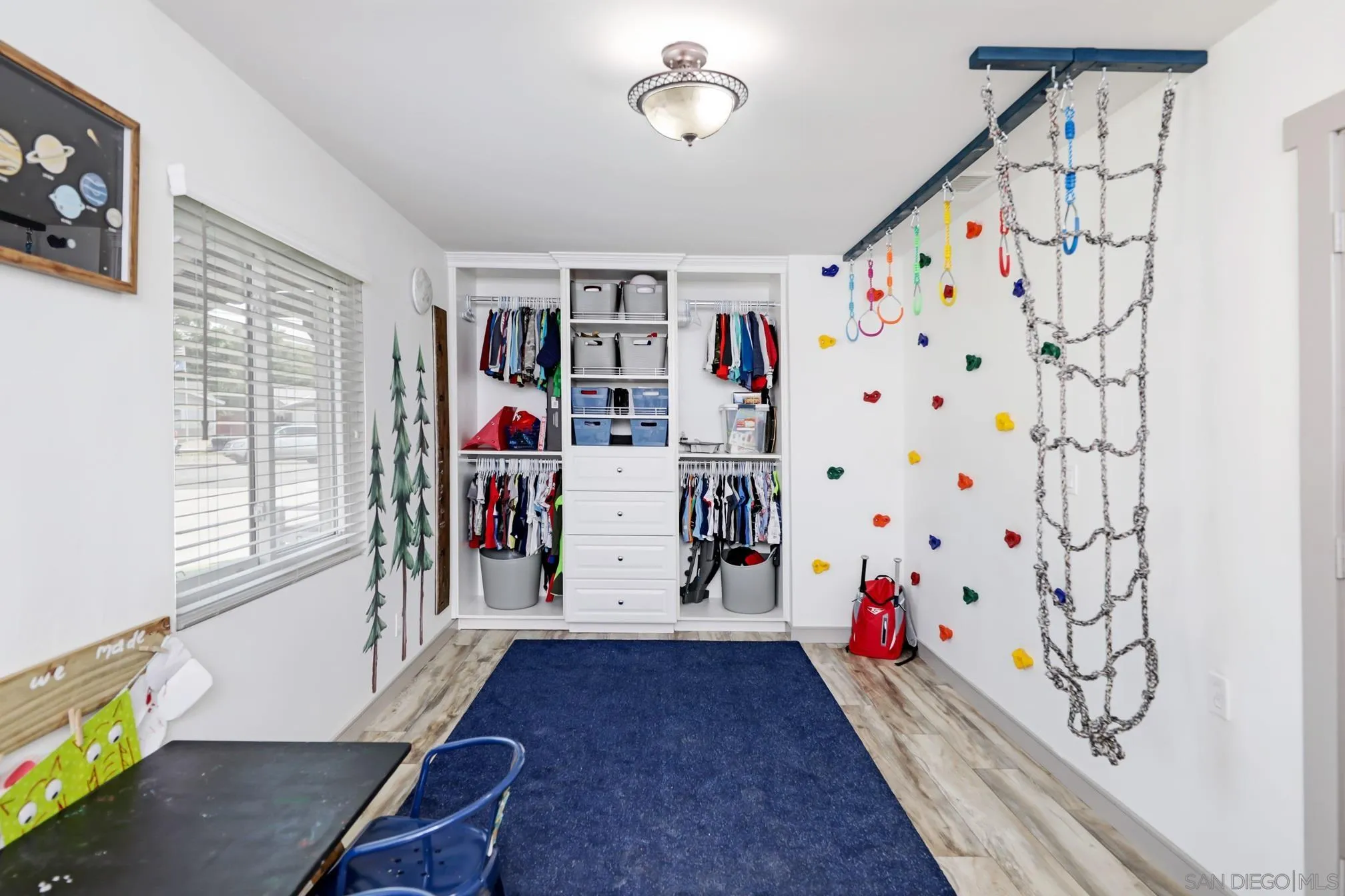 13134 Acton Avenue Poway, CA 92064 - Photo 15 of 37 a view of an entryway with wooden floor