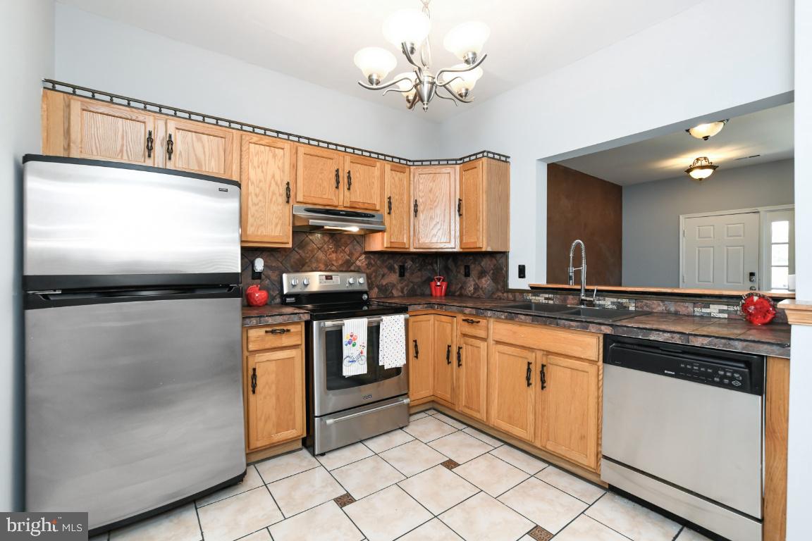 2003 Bell Point Court Odenton, MD 21113 - Photo 10 of 31 Kitchen