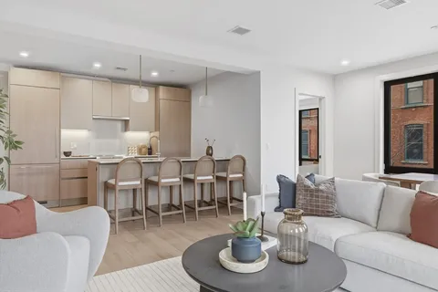 $1,135,000 | 118 B Street, Unit 209, Boston, MA 02127