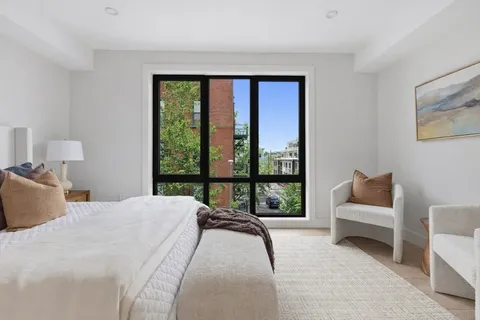 $1,135,000 | 118 B Street, Unit 209, Boston, MA 02127