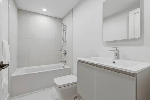 $1,135,000 | 118 B Street, Unit 209, Boston, MA 02127