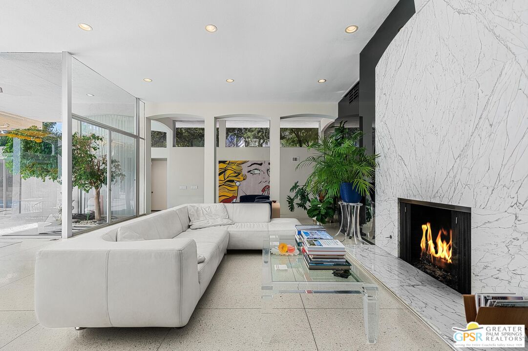 690 West Stevens Road Palm Springs, CA 92262 - Photo 12 of 35