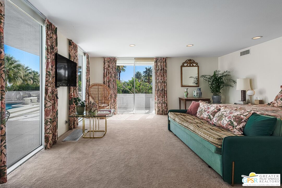 690 West Stevens Road Palm Springs, CA 92262 - Photo 21 of 35