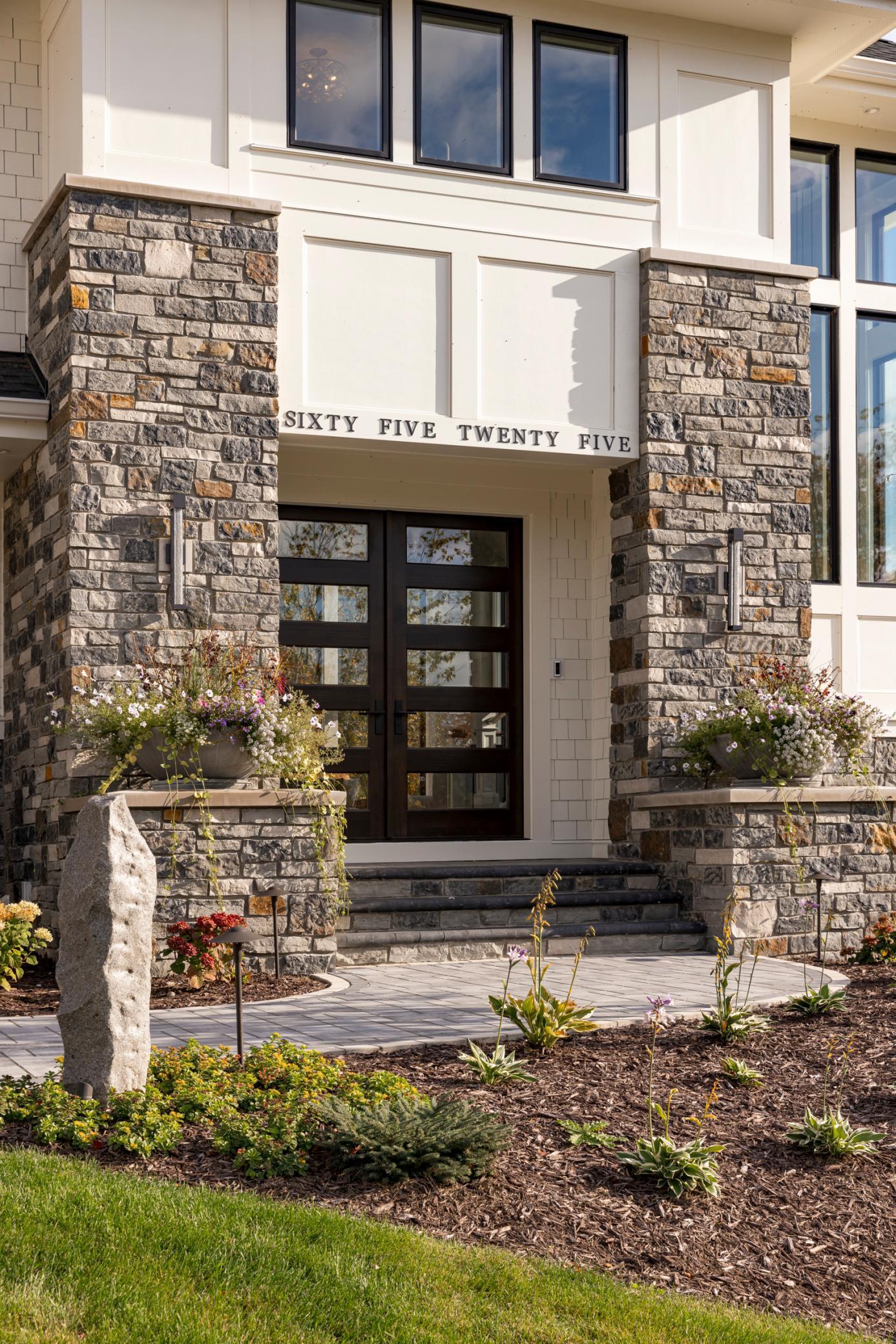 6525 Hawks Pointe Lane Excelsior, MN 55331 - Photo 3 of 43