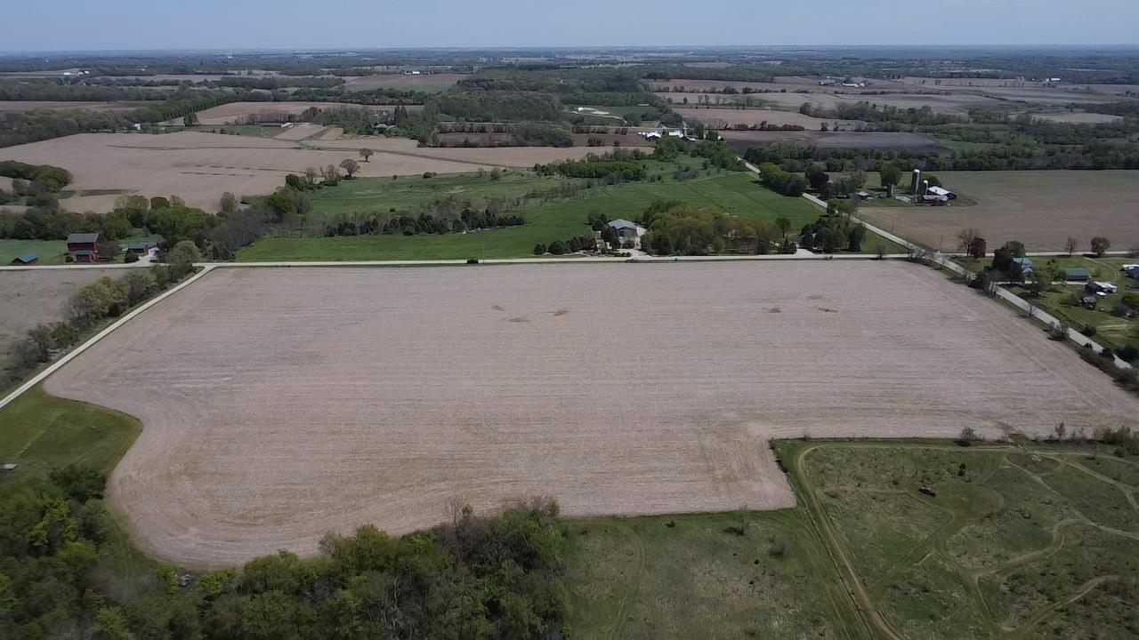 L2 South Olson Beloit, WI 53511 - Photo 5 of 8