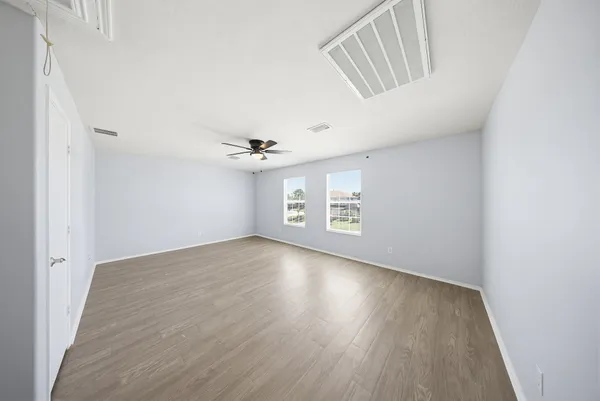 $2,100 | 627 Regal Hollow Lane, Houston, TX 77073