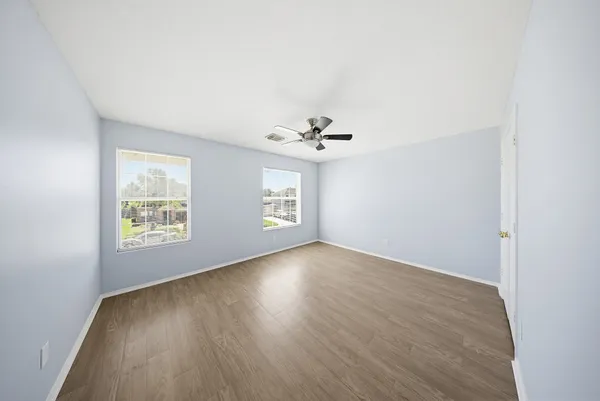 $2,100 | 627 Regal Hollow Lane, Houston, TX 77073