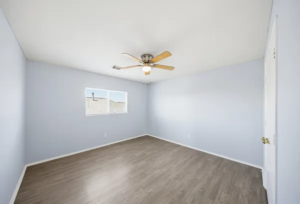 $2,100 | 627 Regal Hollow Lane, Houston, TX 77073