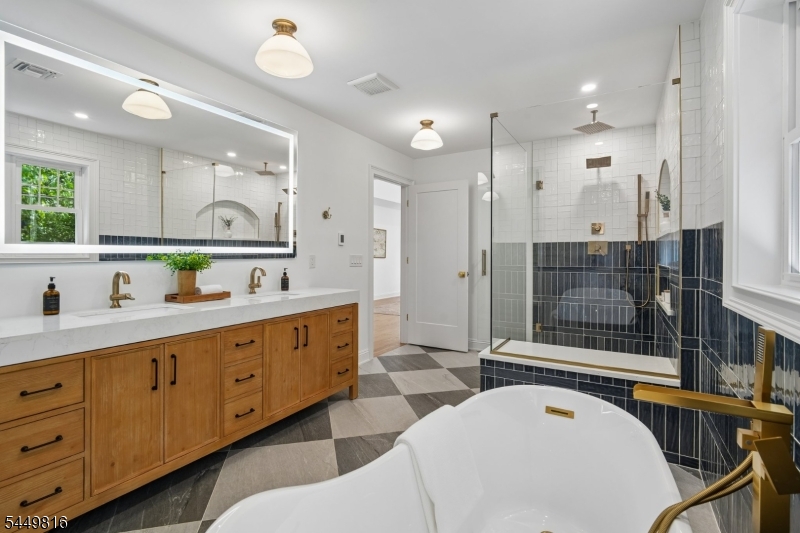 31 Verona Road New Providence, NJ 07974 - Photo 35 of 46 Gallery Image 35
