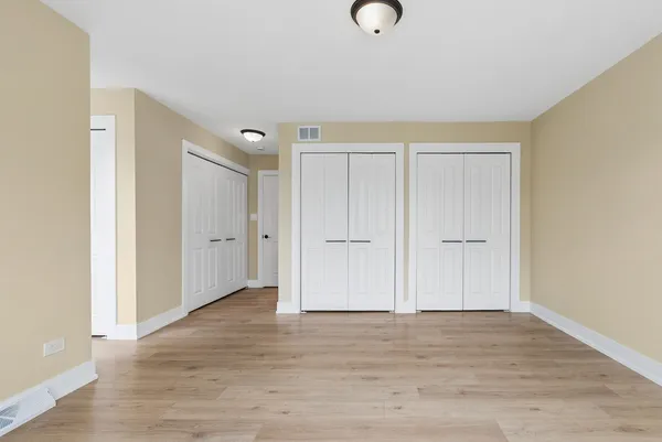 $319,000 | 27 Sorrento Drive, Palos Heights, IL 60463