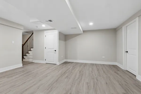 $319,000 | 27 Sorrento Drive, Palos Heights, IL 60463