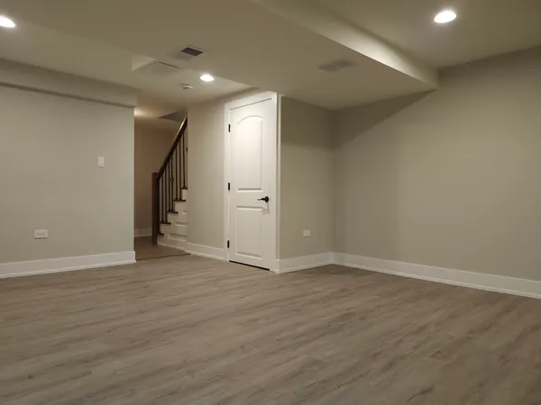 $319,000 | 27 Sorrento Drive, Palos Heights, IL 60463