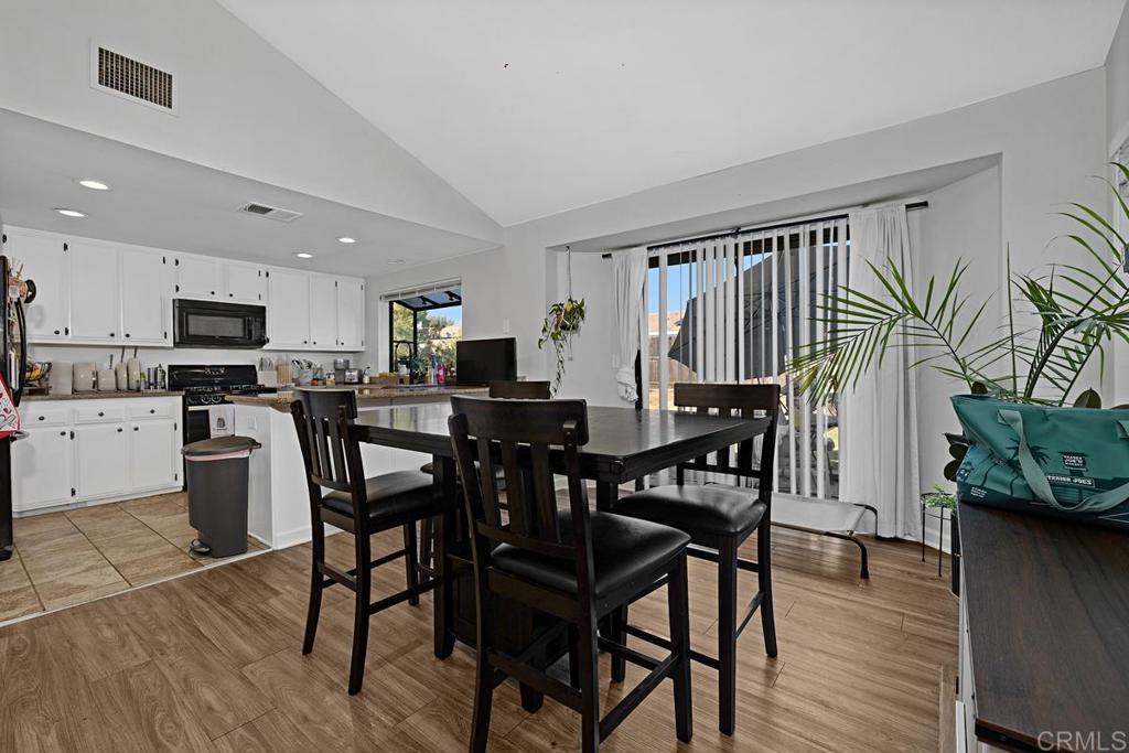 8523 Happy Way South El Cajon, CA 92021 - Photo 5 of 18