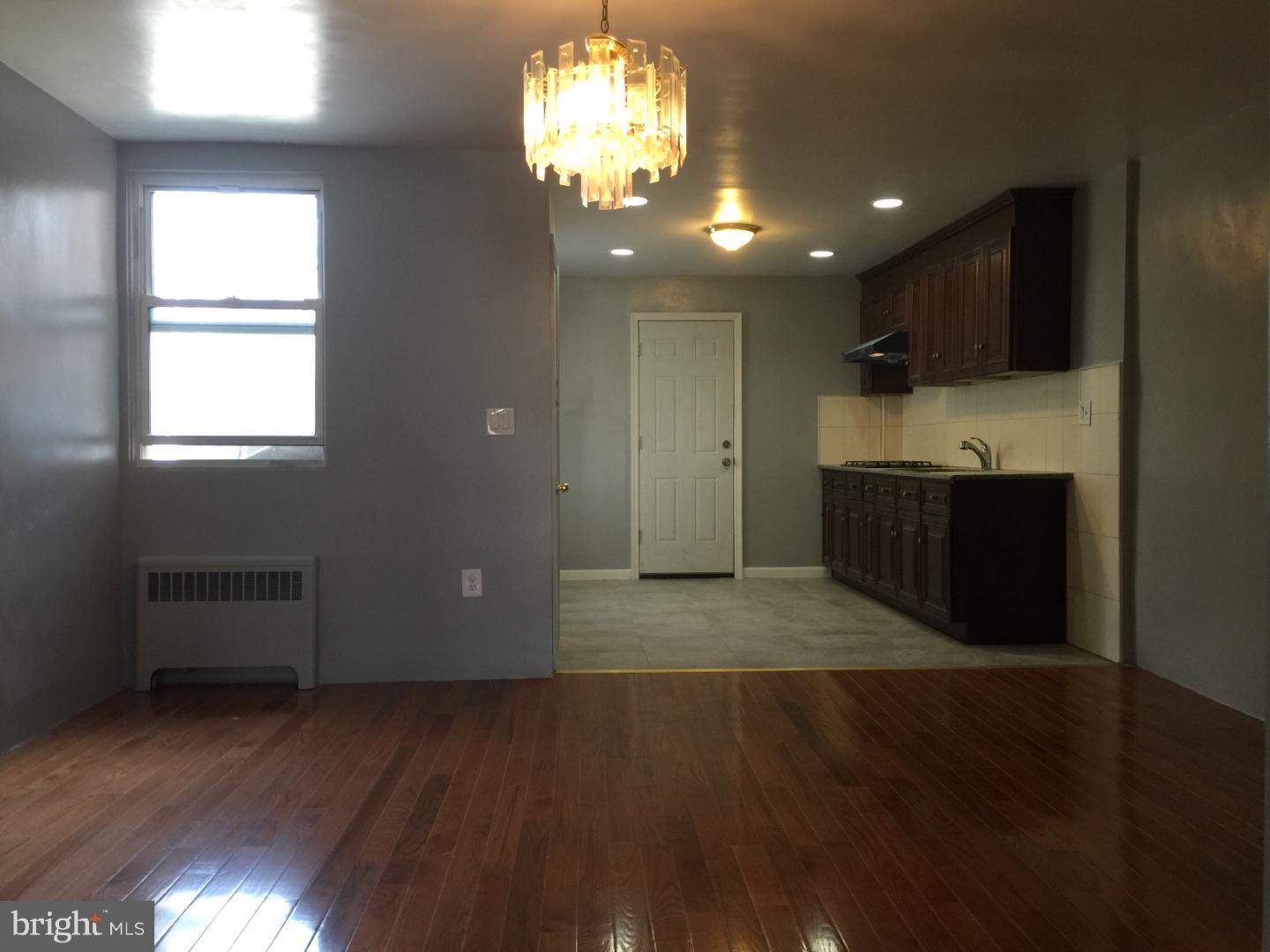 706 Marley Road Philadelphia, PA 19124 - Photo 3 of 15 Gallery Image 3