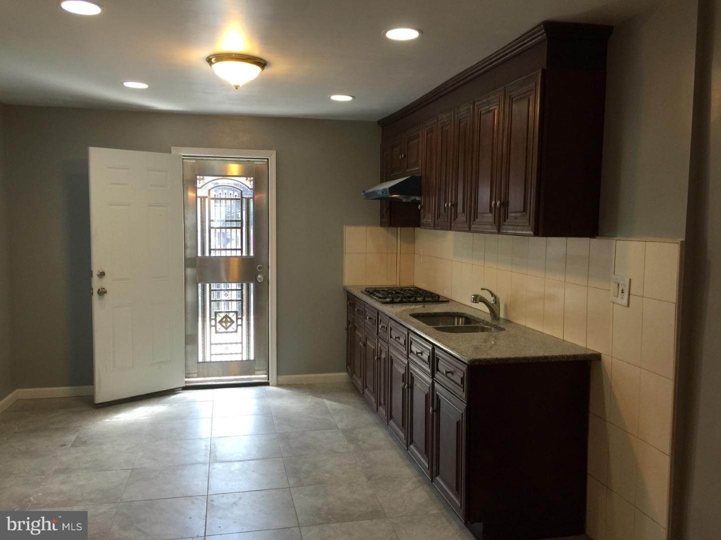 706 Marley Road Philadelphia, PA 19124 - Photo 5 of 15 Gallery Image 5