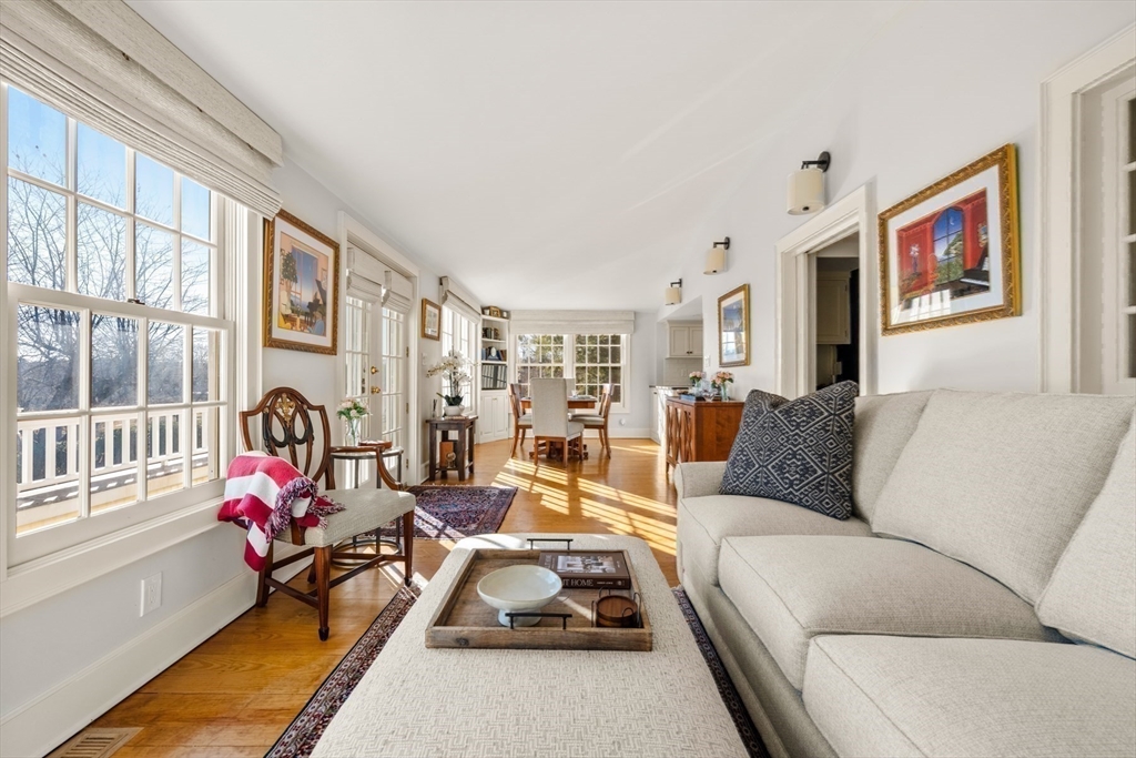 151 Oakland Street Wellesley, MA 02481 - Photo 13 of 42