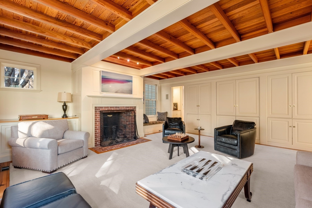 151 Oakland Street Wellesley, MA 02481 - Photo 15 of 42