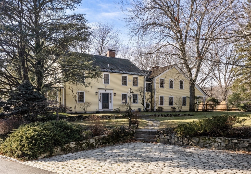 151 Oakland Street Wellesley, MA 02481 - Photo 2 of 42