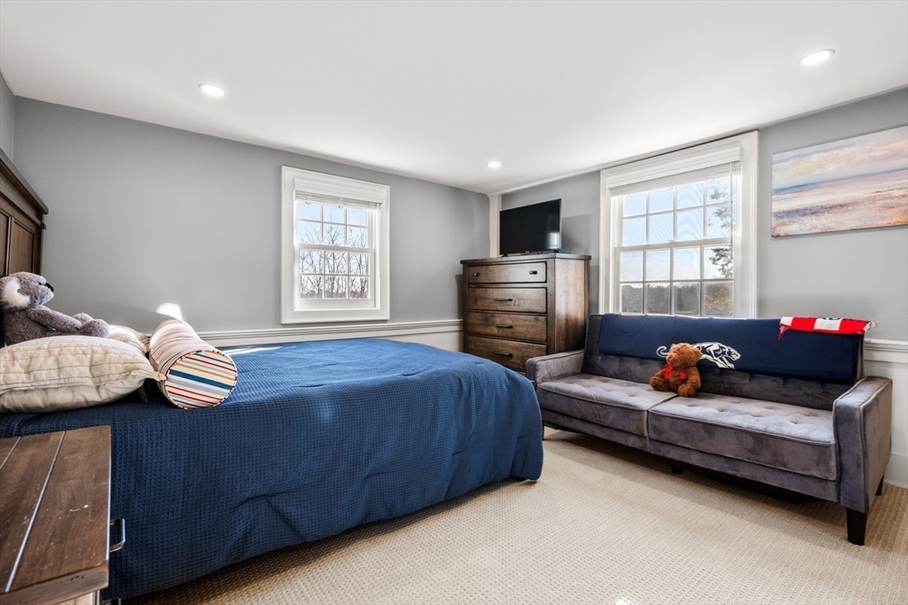 151 Oakland Street Wellesley, MA 02481 - Photo 28 of 42