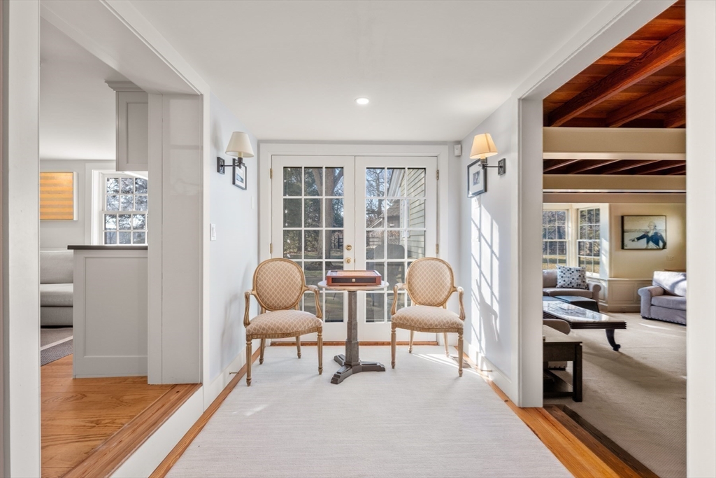 151 Oakland Street Wellesley, MA 02481 - Photo 10 of 42