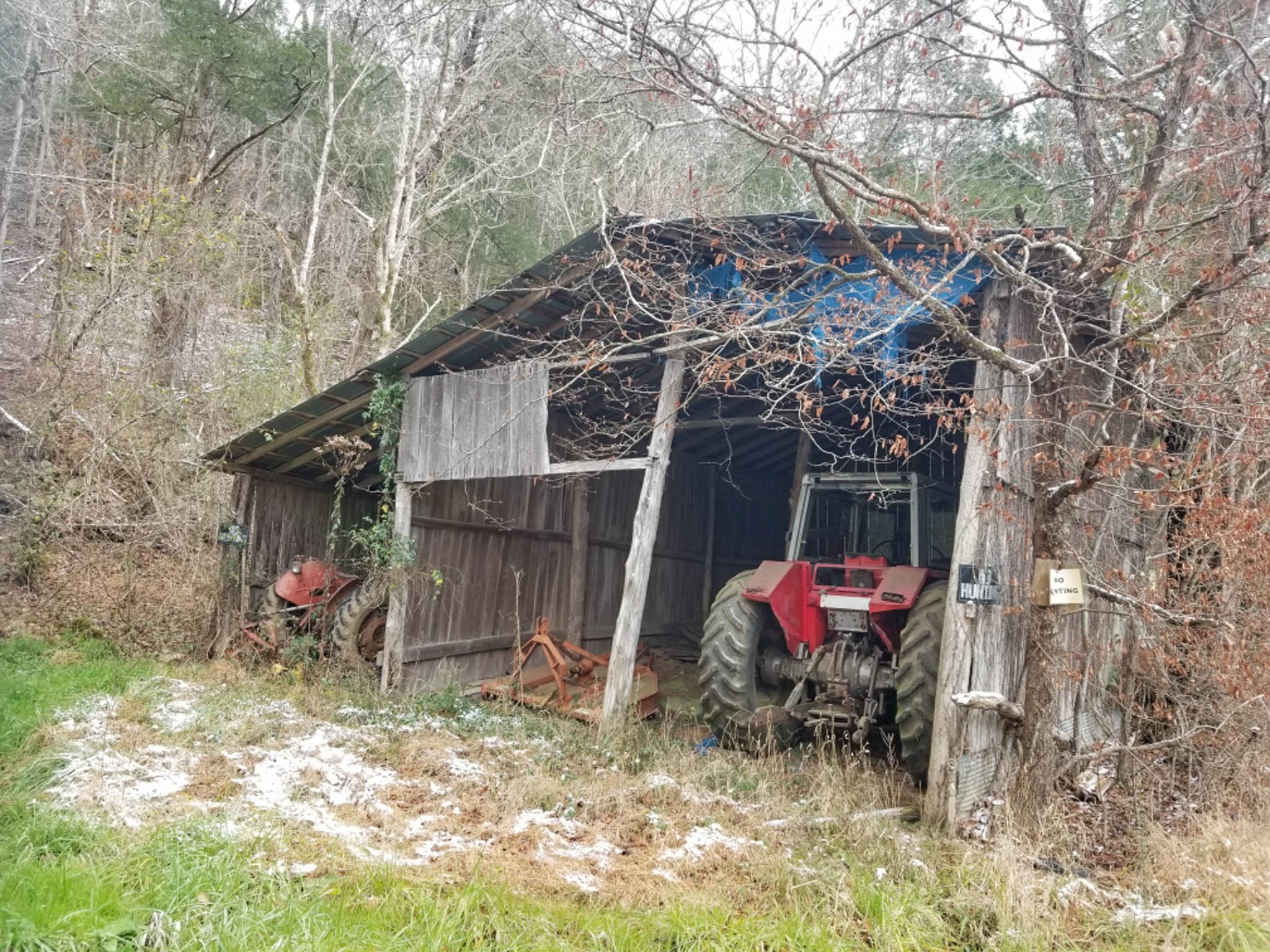 3722 Adamson Branch Road Liberty, TN 37095 - Photo 6 of 8 a view of a backyard with wooden fence and a bench
