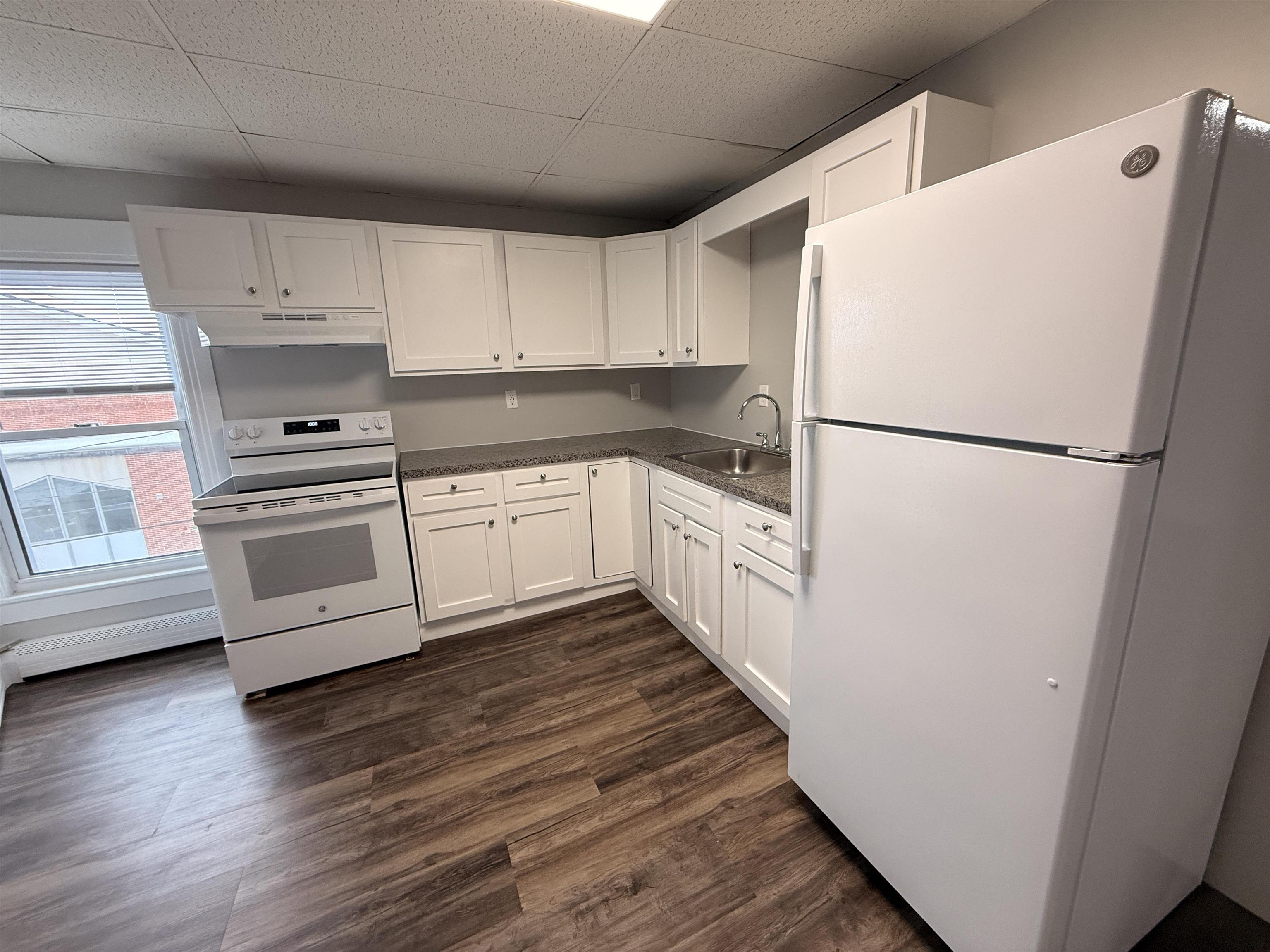 62 Ferry Street, Unit 3 Manchester, NH 03102 - Photo 9 of 30