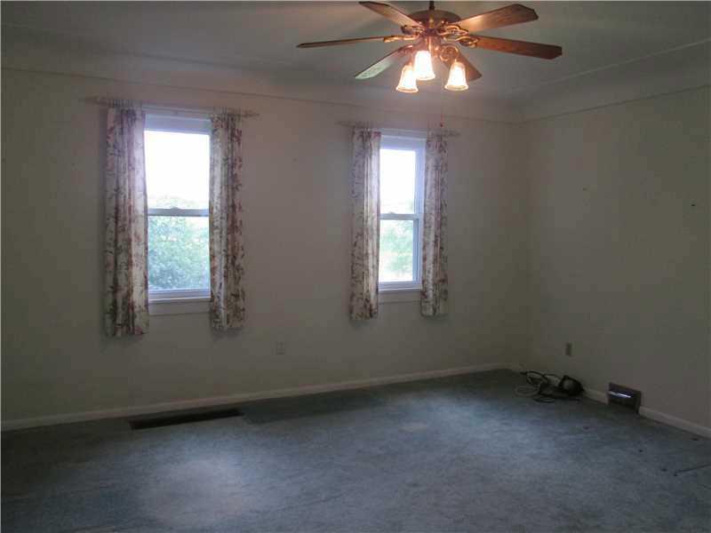 151 Rodgers Lane Butler, PA 16002 - Photo 6 of 24 Living Room.