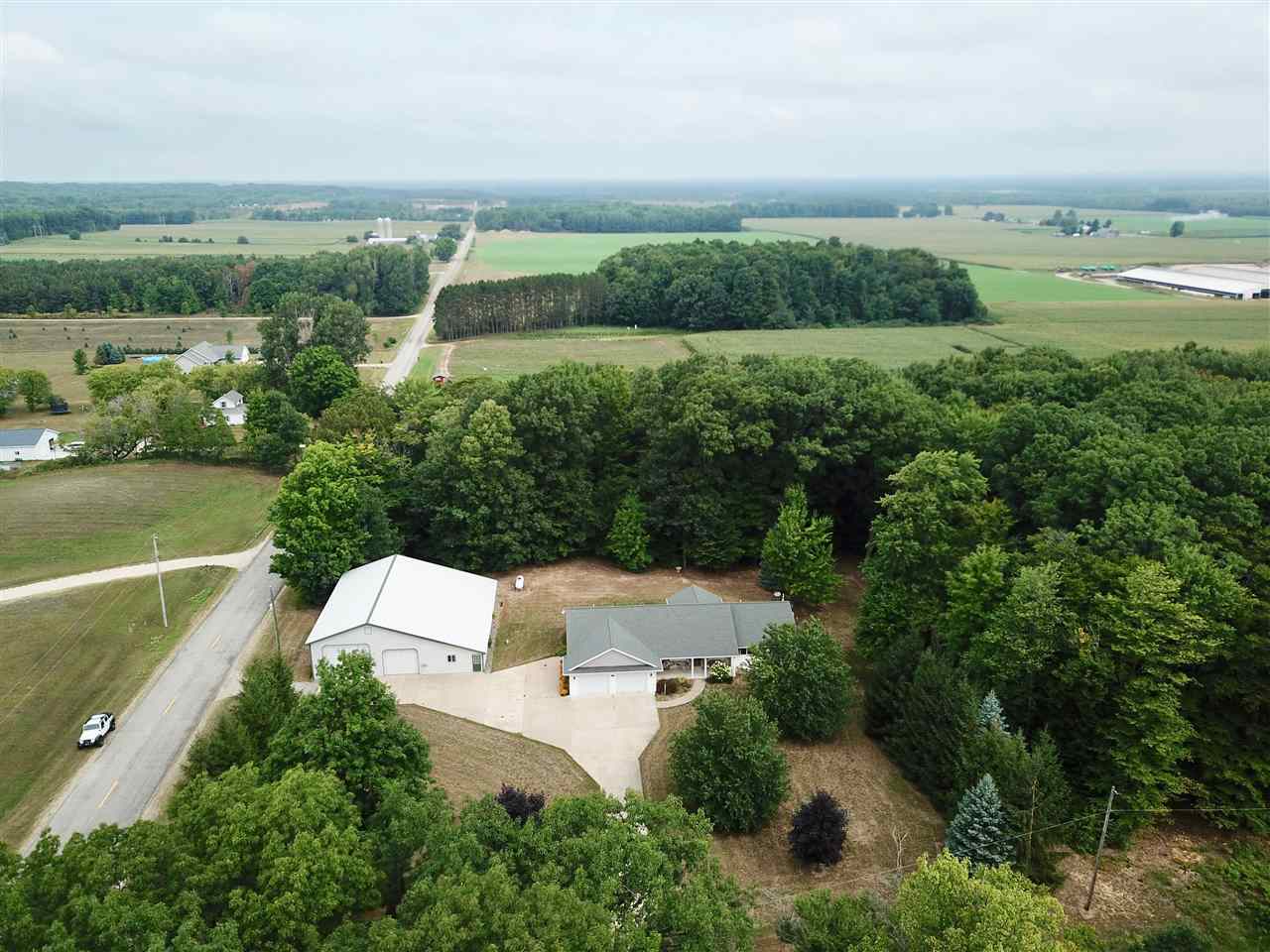 9988 West Finkle Road McBain, MI 49657 - Photo 5 of 68 1844156-4.JPG